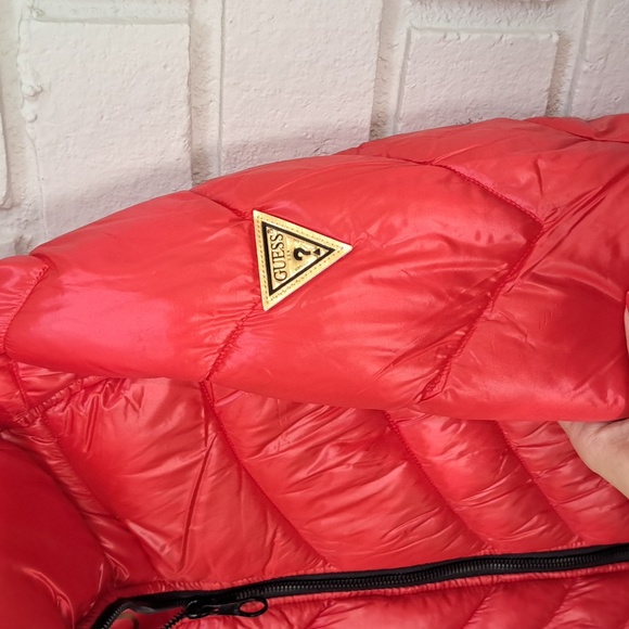GUESS Beautiful Red Zip Up Puffer Jacket. Size Small NWT - Picture 6 of 13